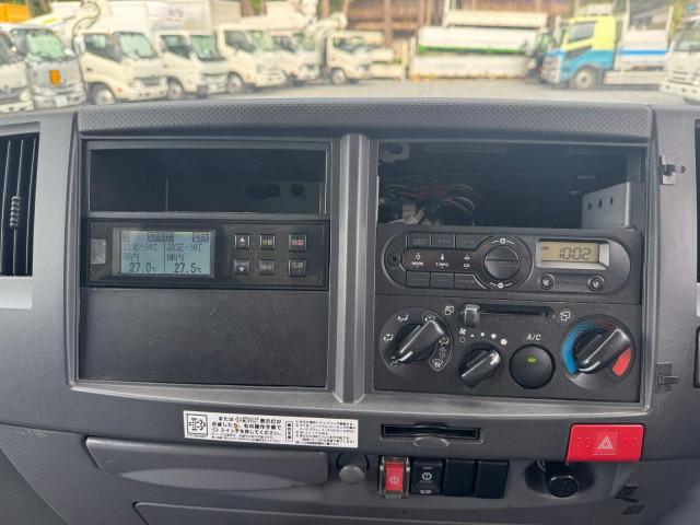 いすゞ エルフ 小型 冷蔵冷凍バン 2RG-NPR88YN(109520) 30枚目