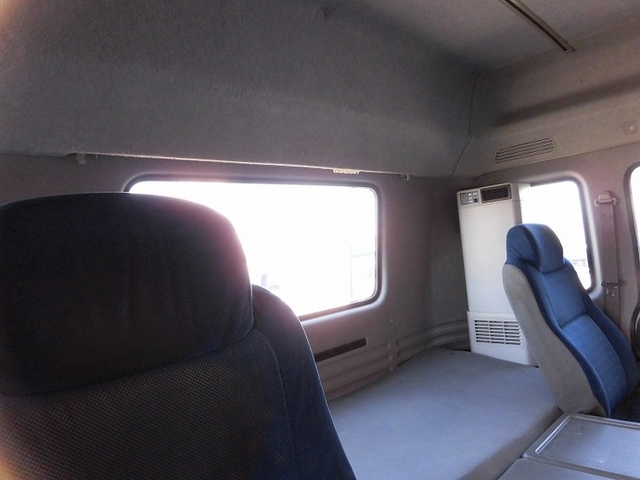 いすゞ ギガ 大型 トラクタ PDG-EXD52D8(11653) 11枚目