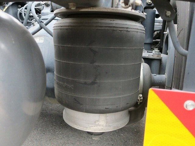 いすゞ ギガ 大型 トラクタ 2KG-EXD52CD(35500) 11枚目
