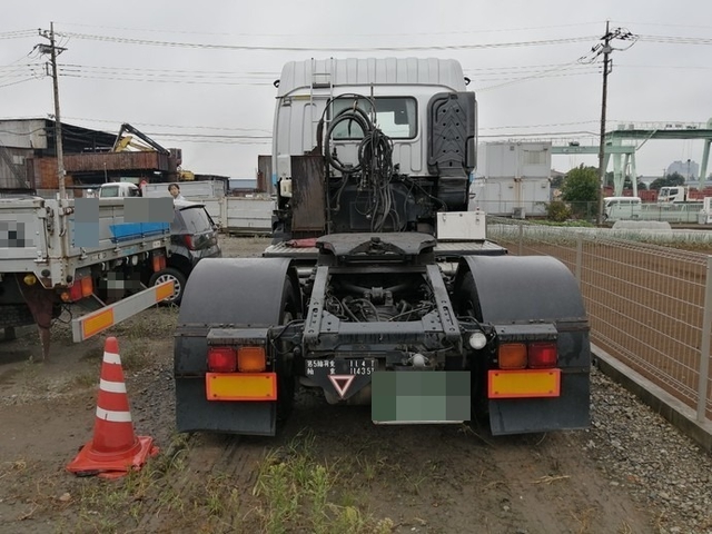 いすゞ ギガ 大型 トラクタ PKG-EXD52E8(3795) 4枚目