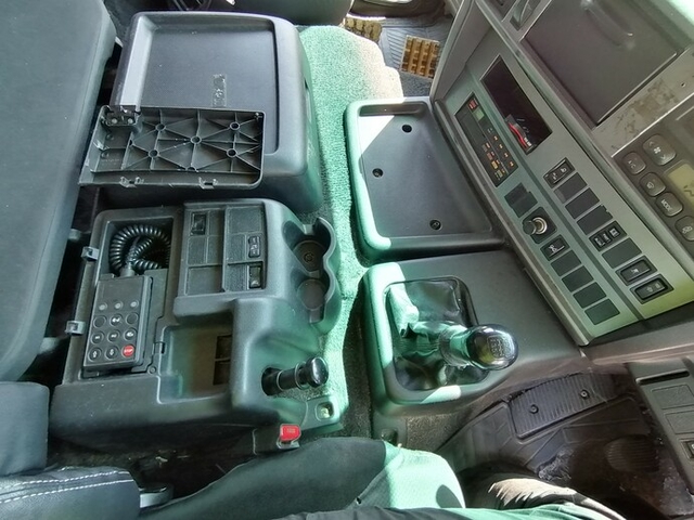 日野 プロフィア 大型 トラクタ LKG-SH1EDAG(5626) 31枚目
