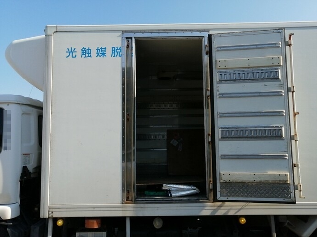 UDトラックス（日産） コンドル 中型 冷蔵冷凍バン PB-MK36B(5670) 49枚目