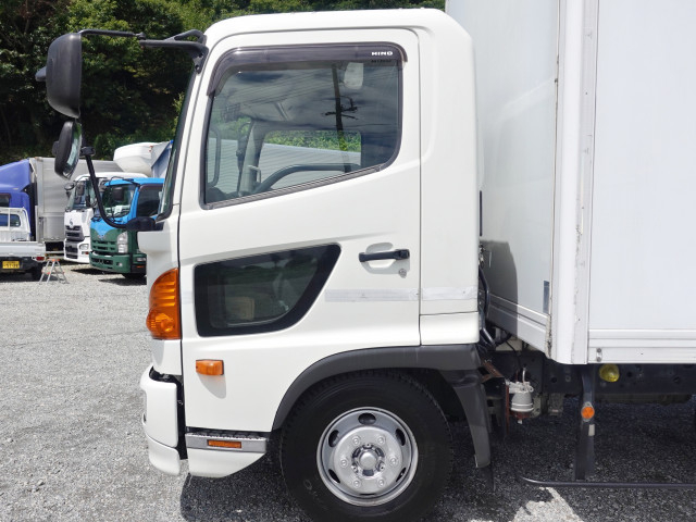 日野 レンジャー 中型 バン TKG-FC9JKAG(109434) 10枚目