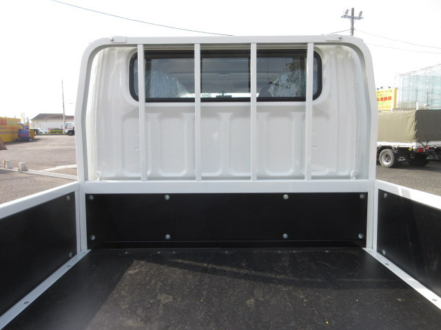 Mitsubishi Fuso canter Small Double cab 2RG-FBA20(88746) 10枚目