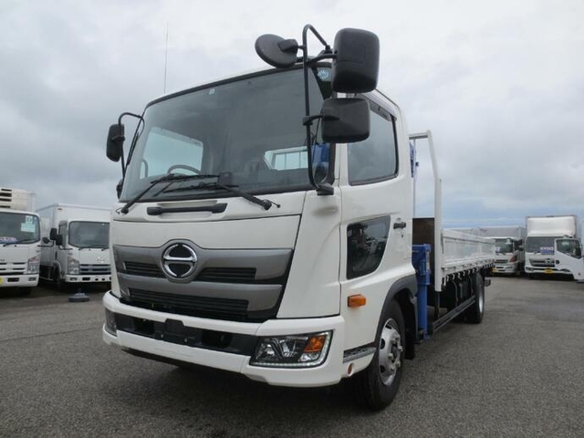 日野 レンジャー 中型 平ボディ（クレーン付） 2KG-FC2ABA(8526) 2枚目