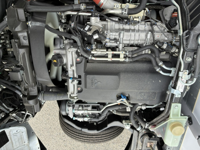 三菱ふそう キャンター 小型 冷蔵冷凍バン 2RG-FBA20(106380) 48枚目