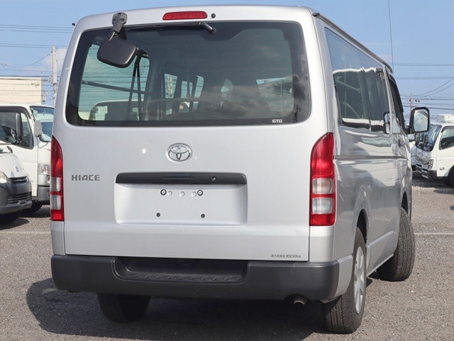 トヨタ ハイエース 小型 バン QDF-GDH206V(109306) 3枚目