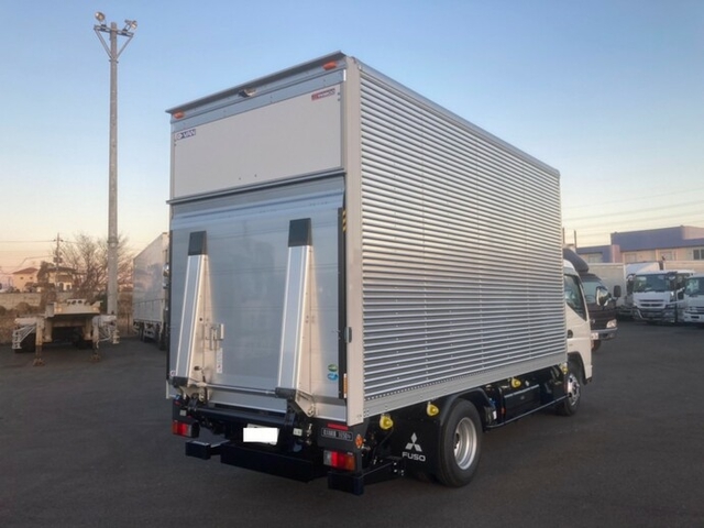 三菱ふそう キャンター 小型 バン 2RG-FEA20(8457) 10枚目