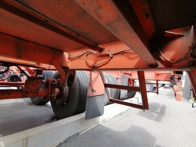 Fullhalf other Large 20ft container chassis trailer KFKHG340(5659) 27枚目