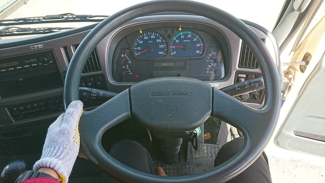 UDトラックス（日産） コンドル 中型 バン PB-MK37A(2250) 26枚目