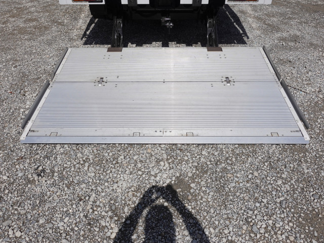 Mitsubishi Fuso fighter Middle Wing body 2KG-FK65F(103164) 15枚目