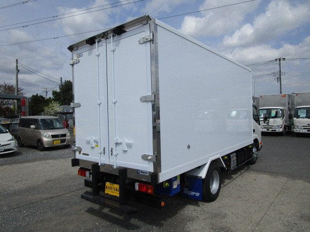 日野 デュトロ 小型 冷蔵冷凍バン 2WG-XZU656M(113591) 4枚目