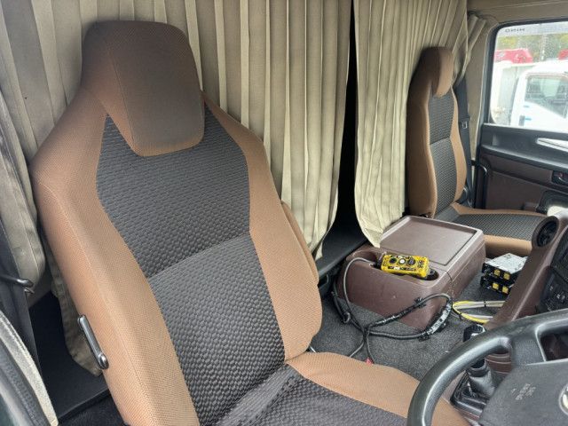 日野 プロフィア 大型 コンテナ専用車 2DG-FS1EJA(110476) 27枚目