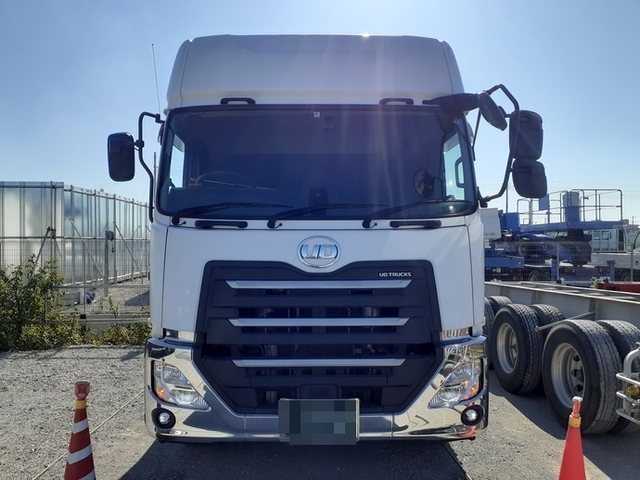 UDトラックス（日産） クオン 大型 トラクタ 2PG-GK5AAB(53908) 2枚目