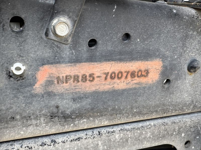 いすゞ エルフ 小型 平ボディ BDG-NPR85AR(109607) 31枚目