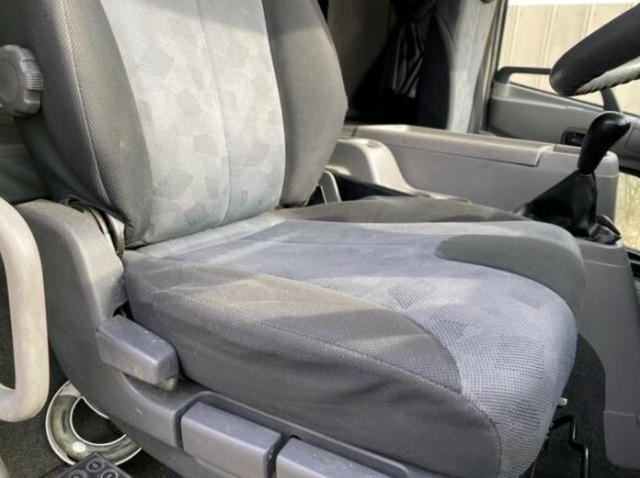 UDトラックス（日産） コンドル 中型 バン SKG-LK38C(8973) 8枚目