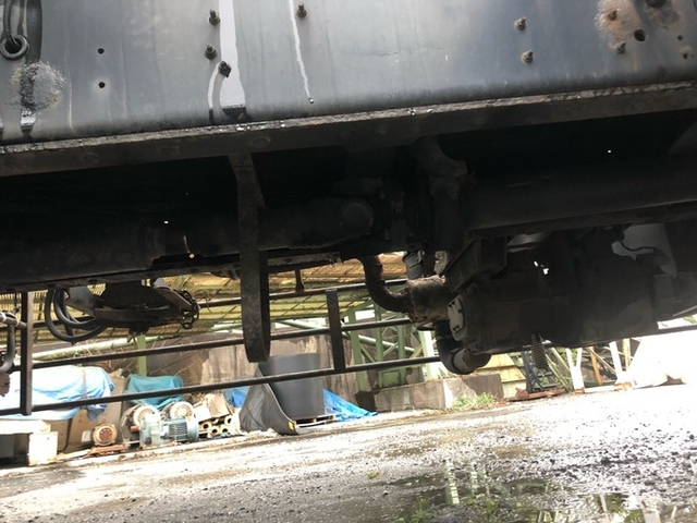 いすゞ ギガ 大型 タンクローリー PDG-CYY77V8(5595) 12枚目