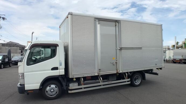 Mitsubishi Fuso canter Small Box body TKG-FEB50(34632) 6枚目