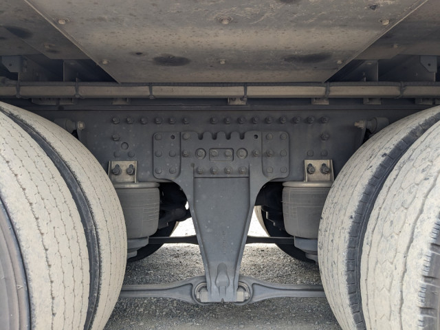 UDトラックス（日産） クオン 大型 ウィング 2PG-CG5CA(109142) 36枚目