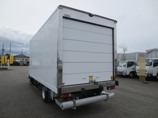 三菱ふそう キャンター 小型 冷蔵冷凍バン TKG-FEB50(12713) 5枚目