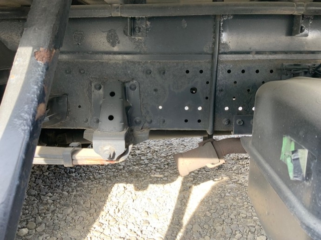 いすゞ エルフ 小型 冷蔵冷凍バン TKG-NPR85AN(2970) 27枚目