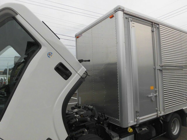いすゞ エルフ 小型 バン TRG-NLR85AN(7128) 9枚目