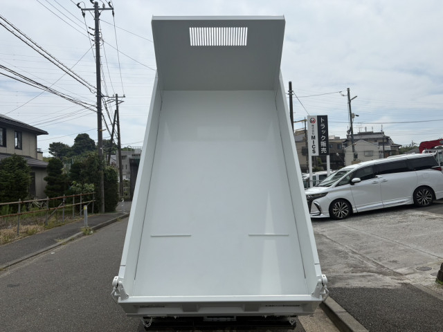 三菱ふそう キャンター 小型 土砂ダンプ 2RG-FBA60(110642) 11枚目