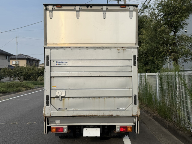 トヨタ ダイナ 小型 バン TPG-XZU605(109051) 5枚目