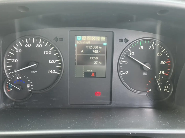 三菱ふそう ファイター 増トン 平ボディ（クレーン付） 2KG-FK62FZ(106806) 37枚目