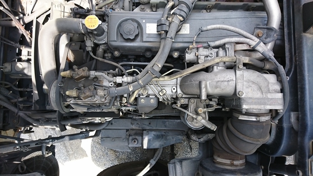 UDトラックス（日産） コンドル 中型 冷蔵冷凍バン KK-MK25A(2065) 30枚目