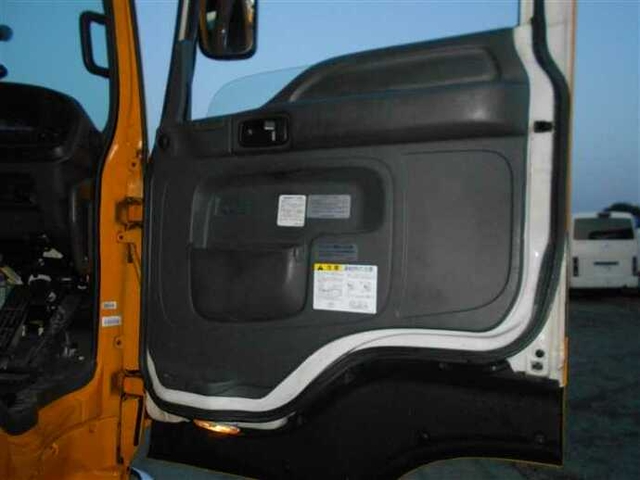 いすゞ ギガ 大型 トラクタ QKG-EXD52AG(37789) 18枚目