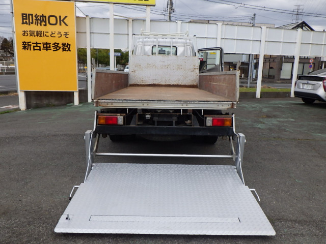 トヨタ トヨエース 小型 平ボディ BDG-XZU334(102585) 11枚目