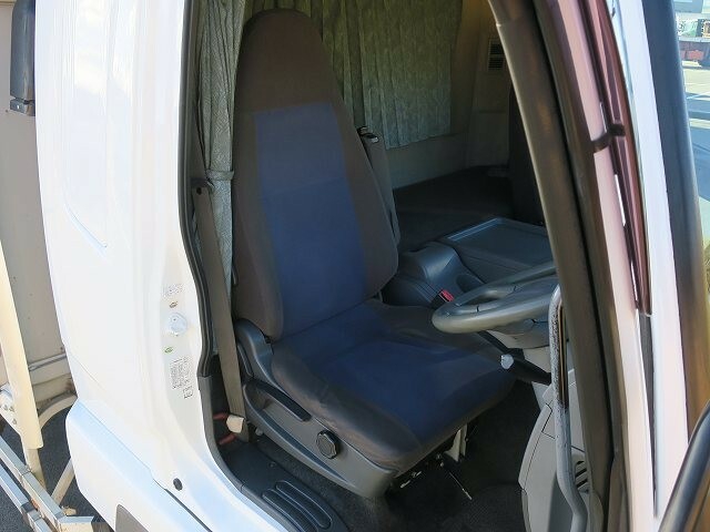 三菱ふそう ファイター 大型 ウィング QKG-FK62FZ(27542) 12枚目