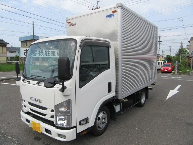 いすゞ エルフ 小型 バン TRG-NLR85AN(10082) 1枚目