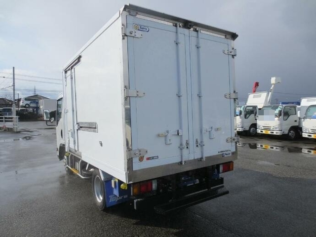 いすゞ エルフ 小型 冷蔵冷凍バン TPG-NLR85AN(8590) 4枚目
