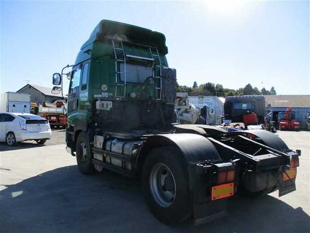 Isuzu giga Large Tractor PJ-EXD52D6(37779) 4枚目