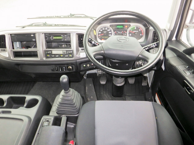 日野 レンジャー 増トン バン TKG-GD7JJAA(94586) 12枚目