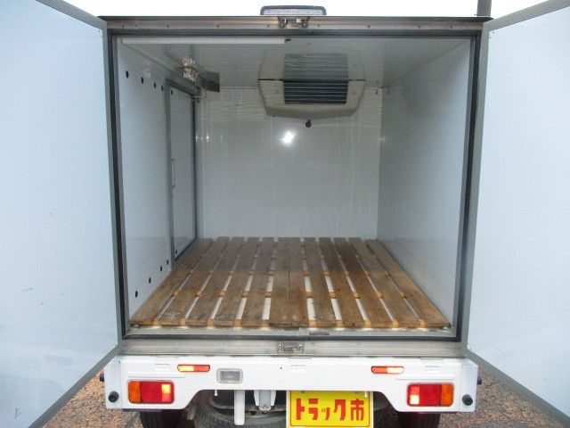 スズキ キャリィ 軽 冷蔵冷凍バン EBD-DA16T(109773) 4枚目