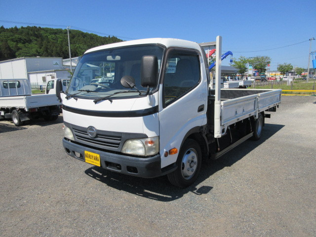 Hino dutro Small Flat body BKG-XZU454M(67765) 1枚目