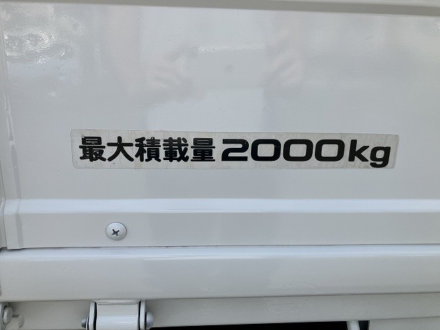 いすゞ エルフ 小型 平ボディ 2RG-NJR88A(110910) 23枚目