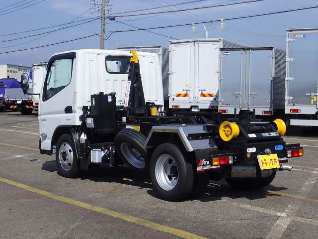 三菱ふそう キャンター 小型 コンテナ専用車 2RG-FBAV0 (68406)｜中古 