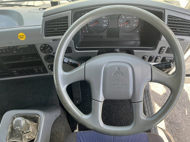 三菱ふそう ファイター 増トン 平ボディ（クレーン付） QKG-FK65FZ(113670) 27枚目