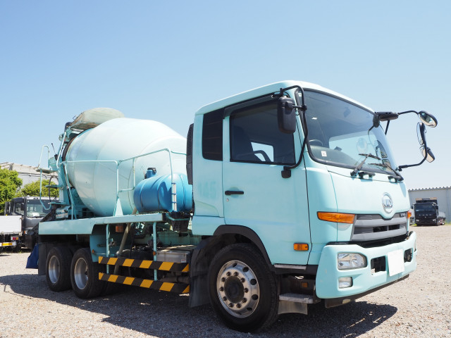 UDトラックス（日産） コンドル 大型 ミキサー車 QDG-PW39L(110509) 7枚目