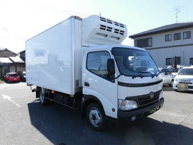 トヨタ ダイナ 小型 冷蔵冷凍バン BDG-XZU414(7193) 2枚目
