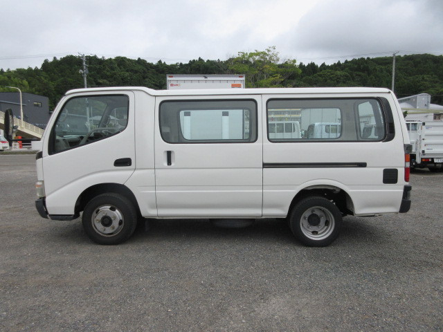 トヨタ ダイナ 小型 バン BDG-XZU508V(109087) 5枚目