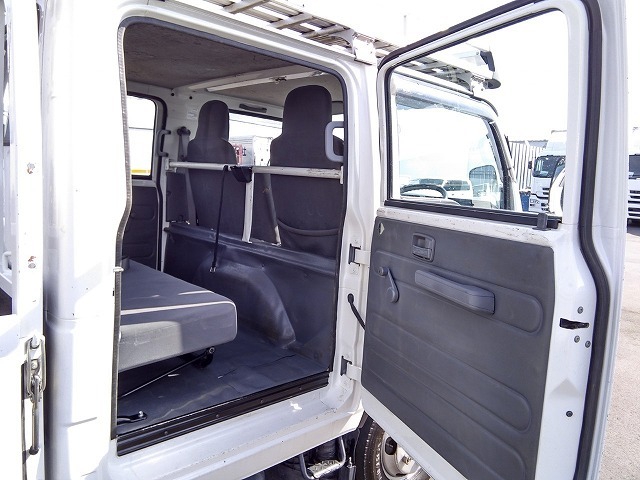 いすゞ エルフ 小型 Wキャブ TKG-NJR85A(8893) 55枚目