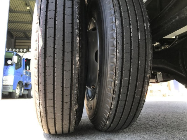 日野 デュトロ 小型 平ボディ（クレーン付） 2WG-XZU713M(112799) 27枚目