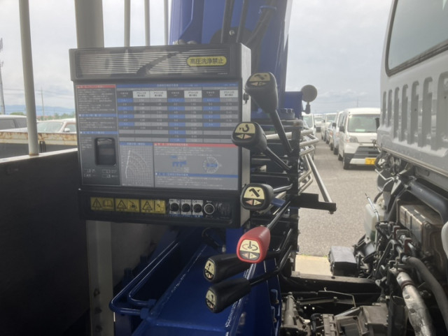 いすゞ フォワード 中型 平ボディ（クレーン付） TKG-FRR90S2(110286) 26枚目