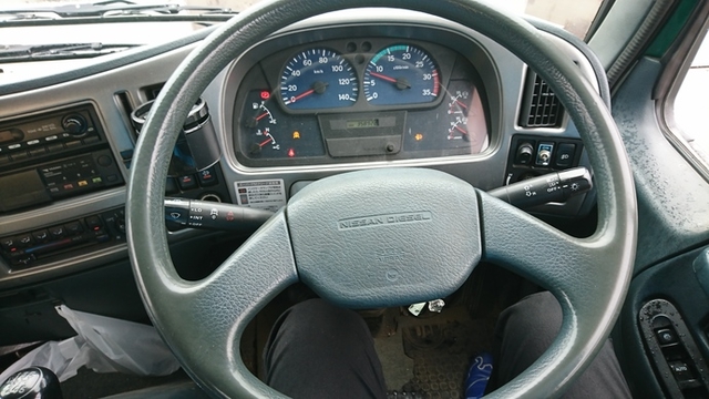 UDトラックス（日産） コンドル 中型 平ボディ PB-MK36A(2134) 28枚目