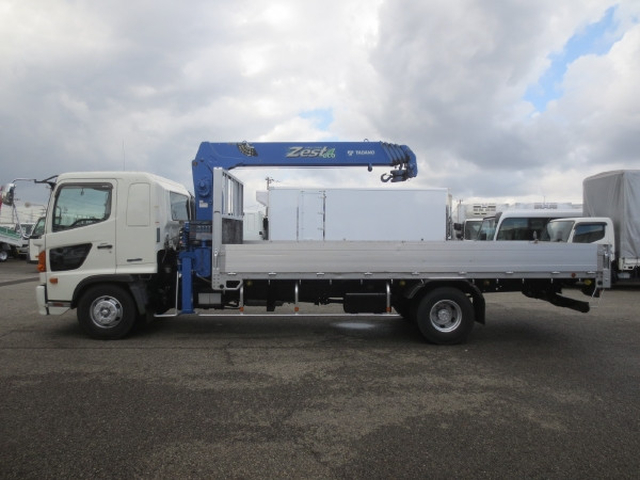 日野 レンジャー 中型 平ボディ（クレーン付） TKG-FD9LJAA(113659) 9枚目
